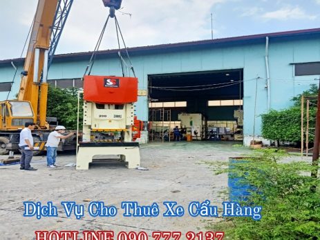 Cho thuê xe cẩu hàng tại Quận 2 -  Cty vận tải Lâm Sang