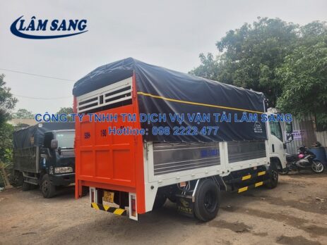 VẬN CHUYỂN HÀNG HÓA BẰNG XE TẢI CÓ BỬNG NÂNG